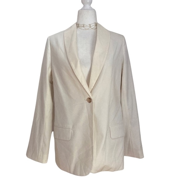Elizabeth and James single Button Blazer Silk Lapel - Picture 5 of 9